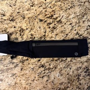 Lululemon Black Fast & Free Run Belt. S/M. Brand new, never used.